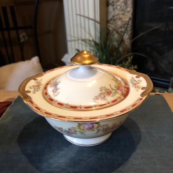 Grace China Covered Dish- Made in Japan Round - Picture 6 of 7